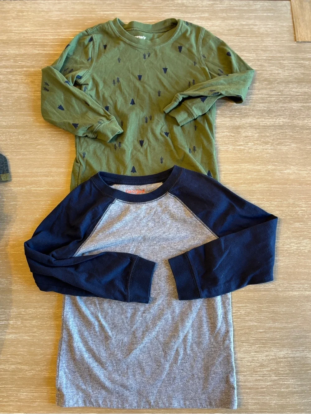 Bundle of toddler boy clothing (4T), cute outfits, 15 pieces! MIX & MATCH! - Picture 5 of 16